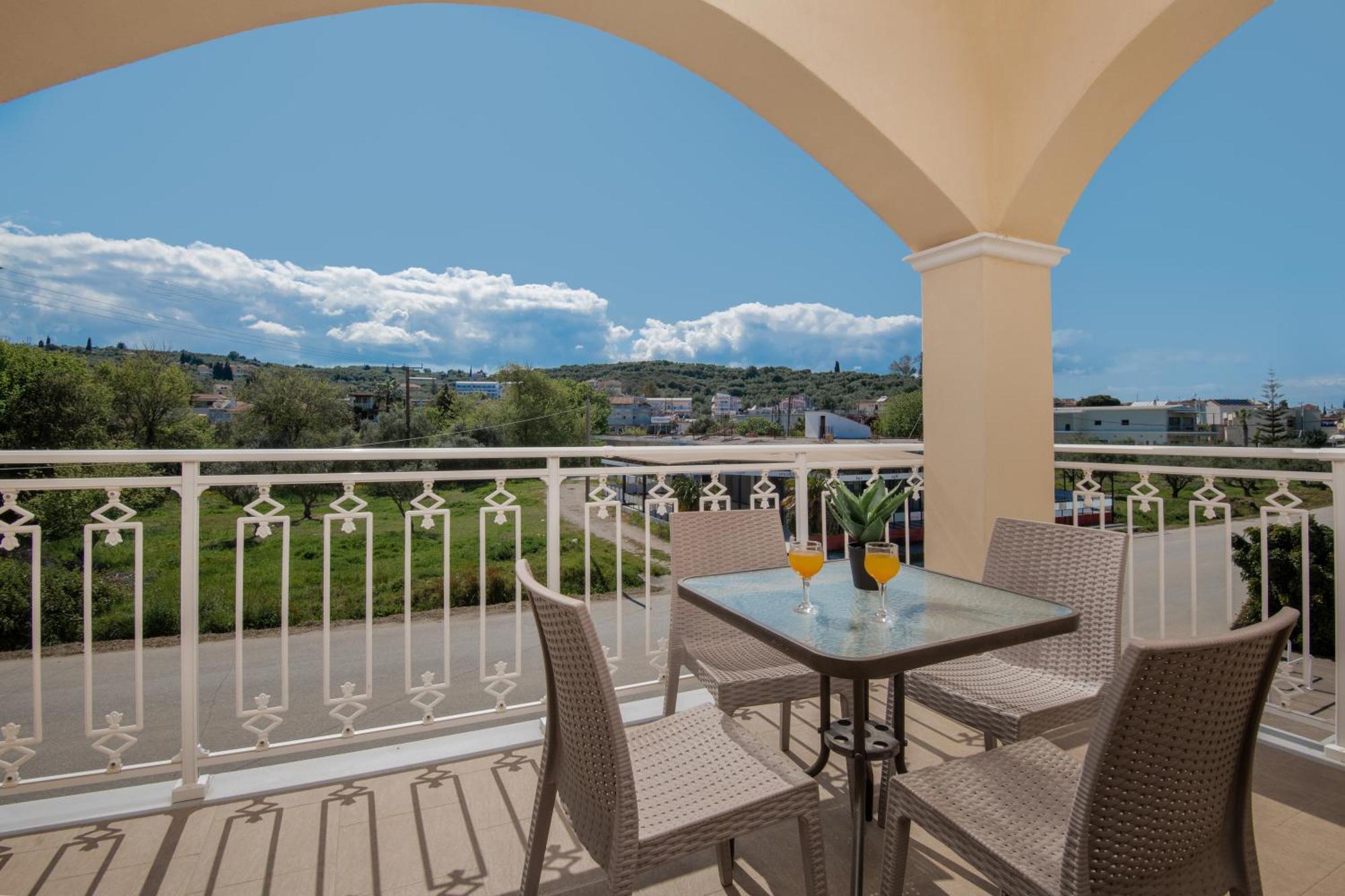 Katsaros Luxury Apts II 5 Min Walk To Beach ซีลีวี ภายนอก รูปภาพ