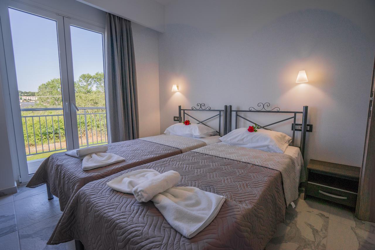 Katsaros Luxury Apts II 5 Min Walk To Beach ซีลีวี ภายนอก รูปภาพ